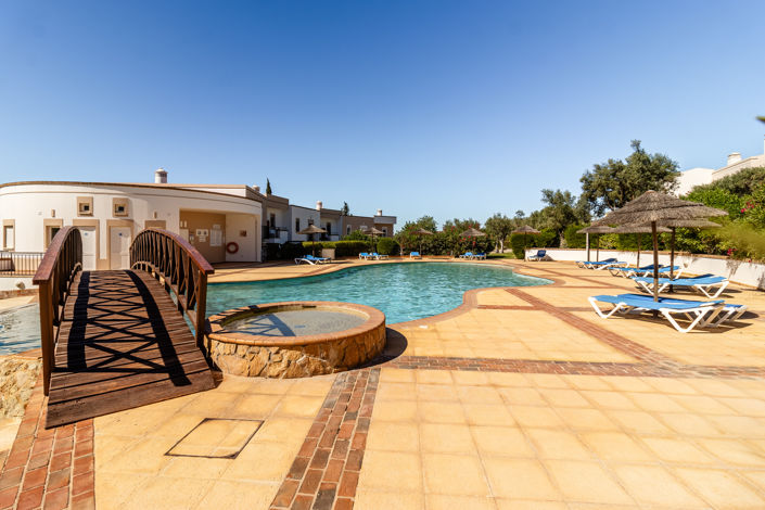 Image No.36-2 Bed Townhouse for sale
