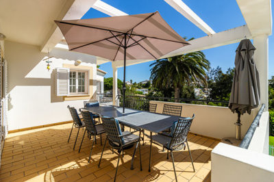4 balcony (6).jpg