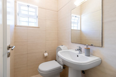 2.1 guest bathroom.jpg