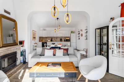 1 living room (3).jpg