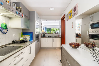 2 KITCHEN (3).jpg
