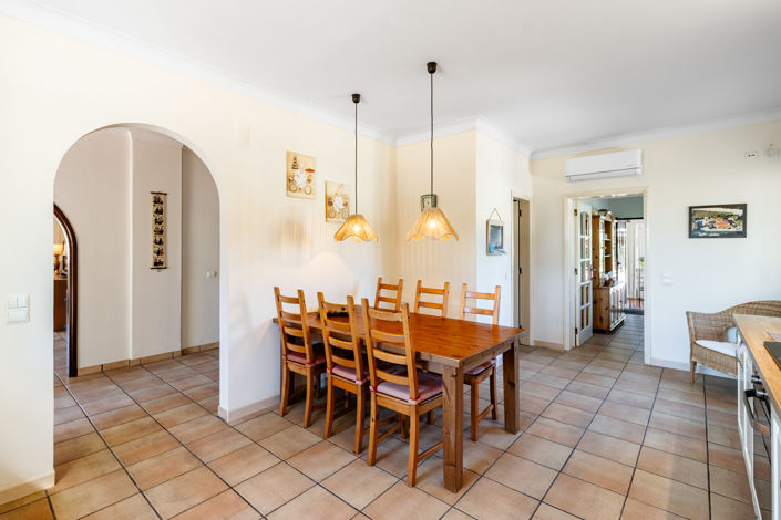 Image No.7-4 Bed Villa for sale