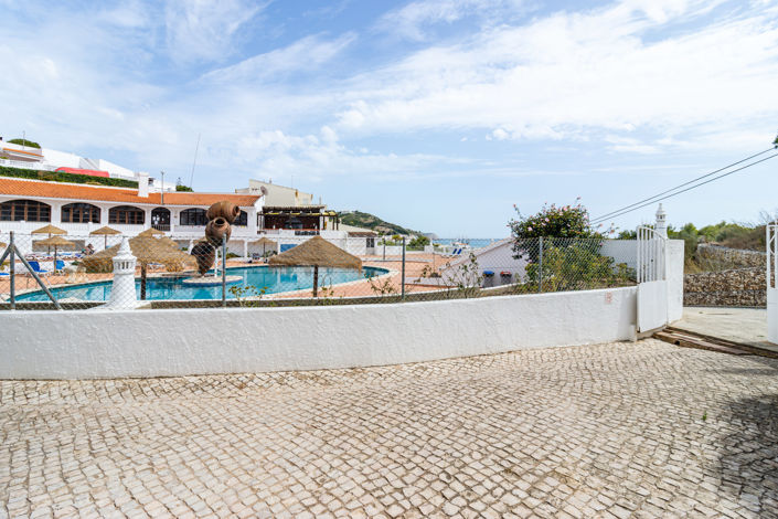 Image No.17-2 Bed Apartment for sale