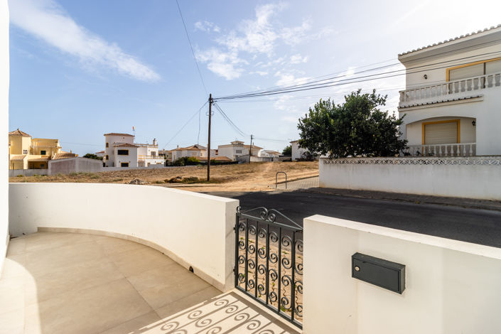 Image No.35-3 Bed Villa for sale