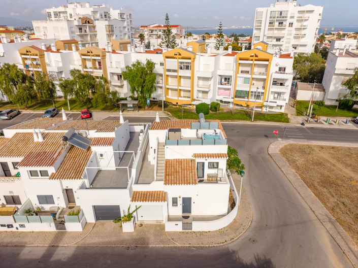 Image No.42-3 Bed Villa for sale