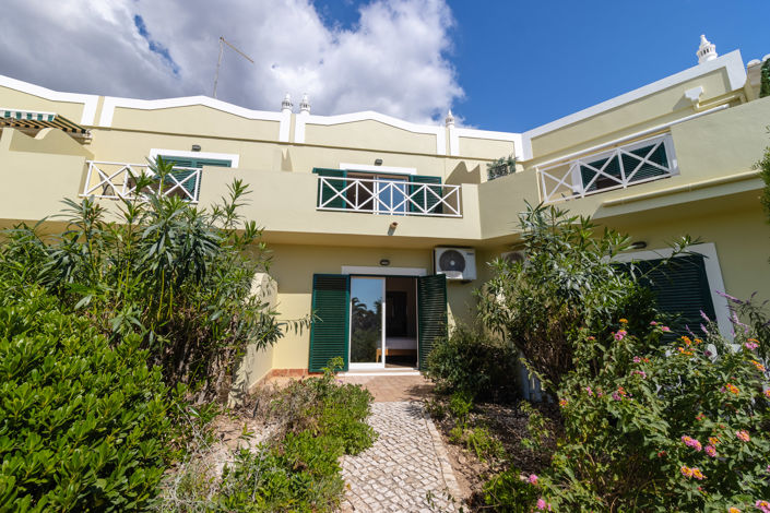 Image No.37-2 Bed Townhouse for sale