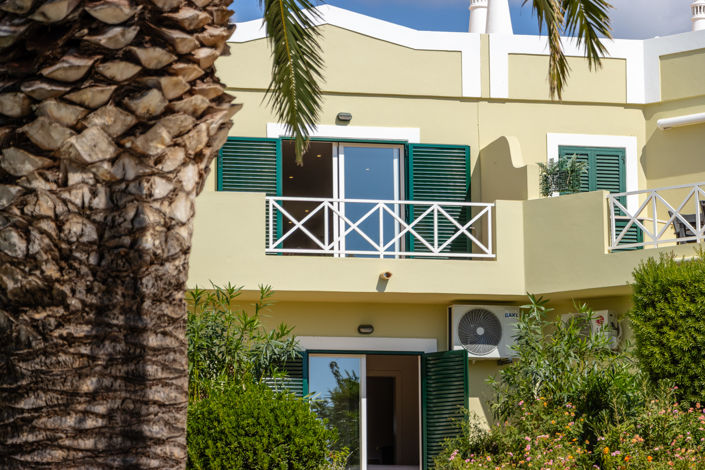 Image No.42-2 Bed Townhouse for sale