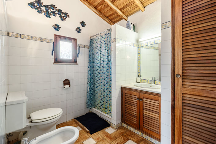 Image No.18-6 Bed Villa for sale