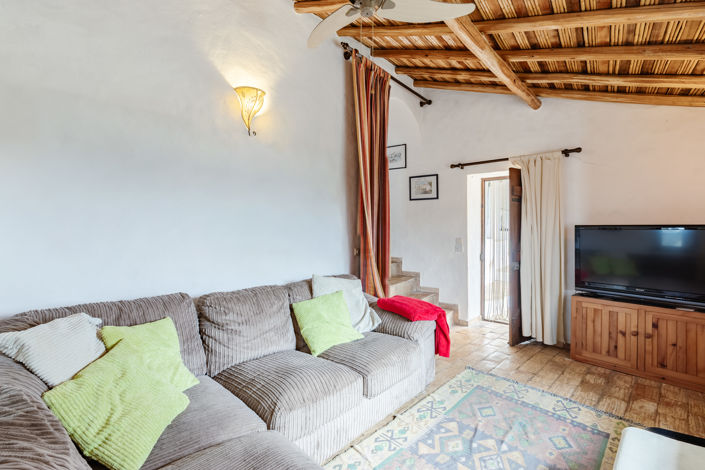 Image No.9-6 Bed Villa for sale