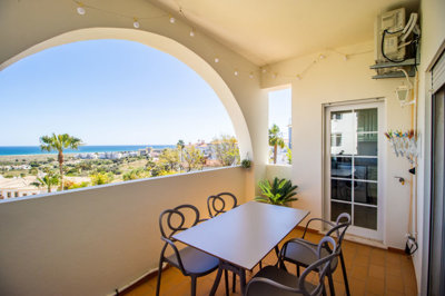 Balcony_a.jpg