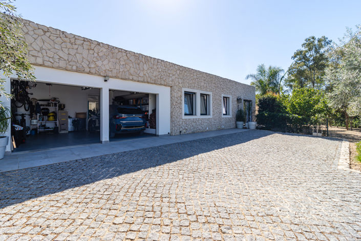 Image No.53-4 Bed Villa for sale