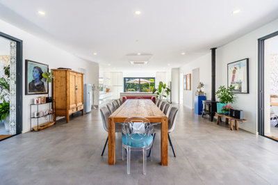 2 dining room (2).jpg