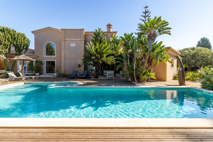 Image No.35-9 Bed Villa for sale