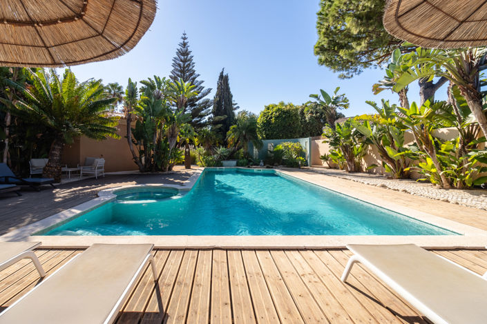Image No.41-9 Bed Villa for sale