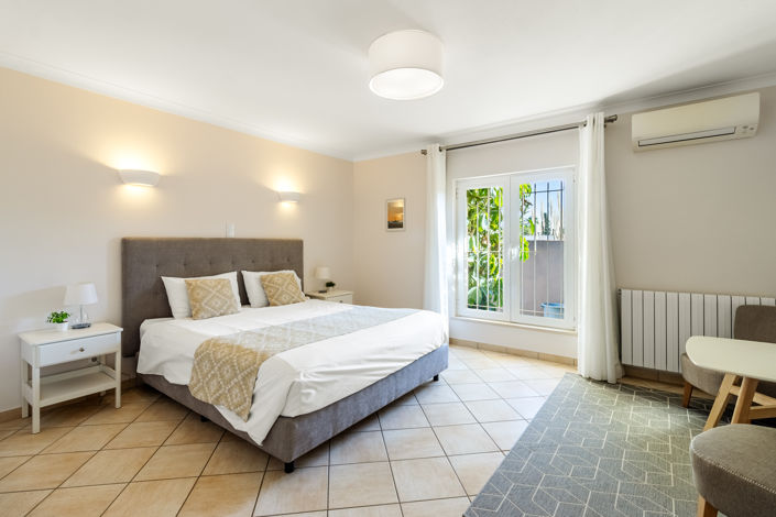 Image No.50-9 Bed Villa for sale