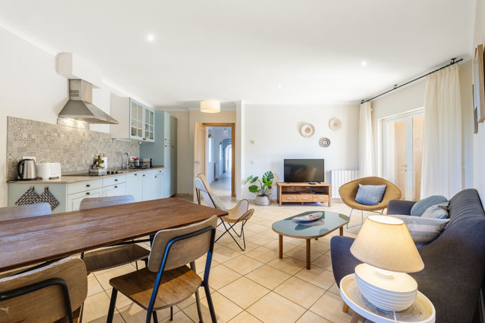 Image No.6-9 Bed Property for sale