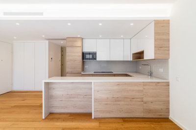 2 kitchen (1).jpg