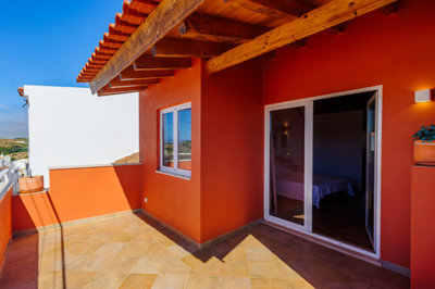 16 balcony (1).jpg