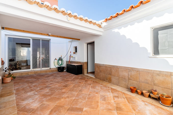 Image No.8-2 Bed Villa for sale