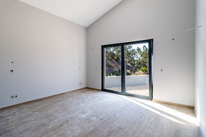 Image No.15-3 Bed Villa for sale
