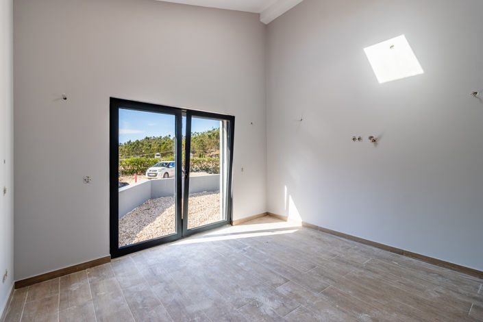 Image No.17-3 Bed Villa for sale