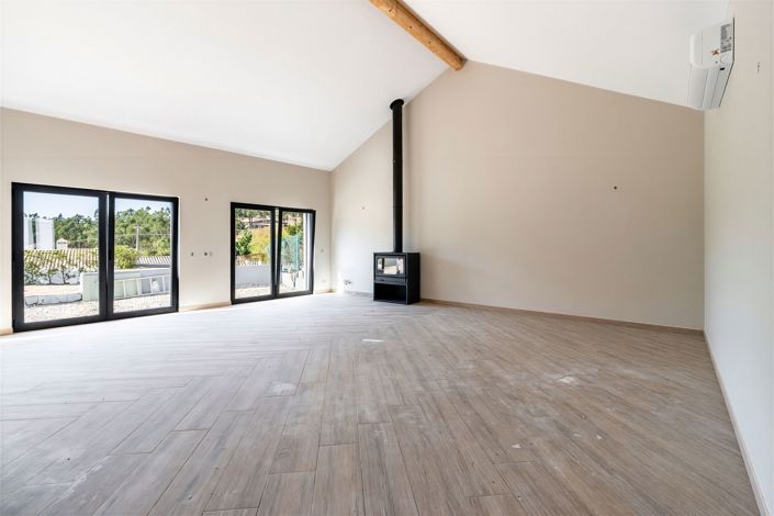 Image No.4-3 Bed Villa for sale
