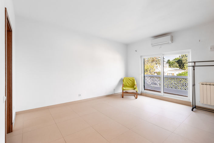 Image No.25-4 Bed Villa for sale