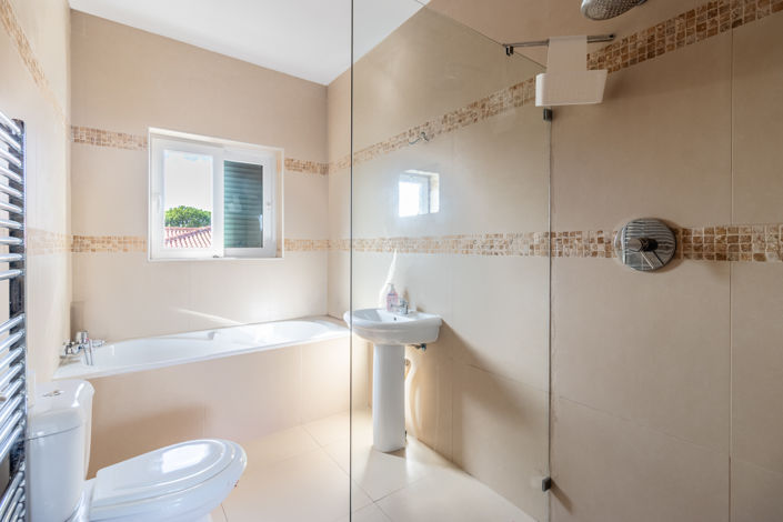 Image No.27-4 Bed Villa for sale