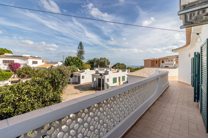 Image No.28-4 Bed Villa for sale