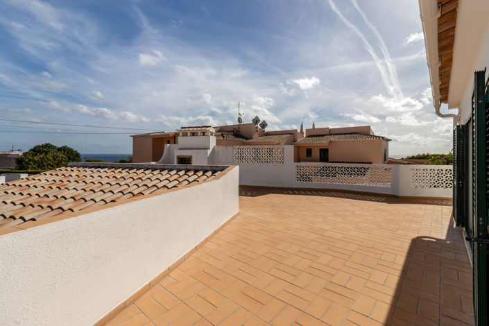 Image No.29-4 Bed Villa for sale