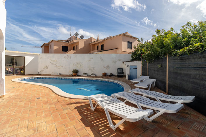Image No.37-4 Bed Villa for sale