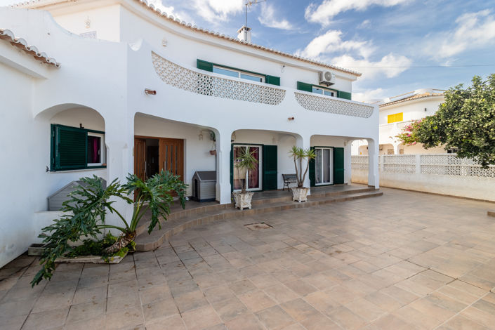 Image No.44-4 Bed Villa for sale