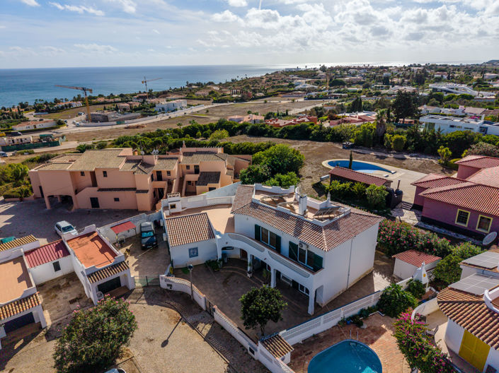 Image No.52-4 Bed Villa for sale