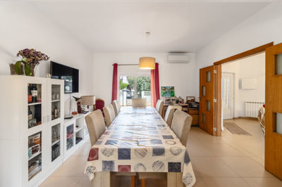 2 DINING ROOM (2).jpg