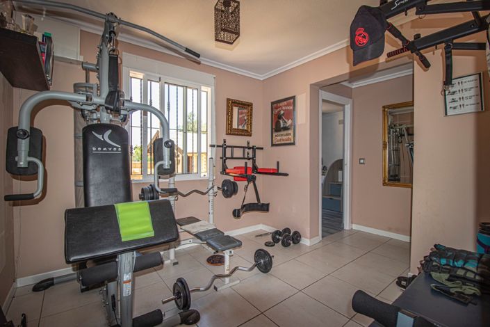 Image No.20-5 Bed Country Property for sale