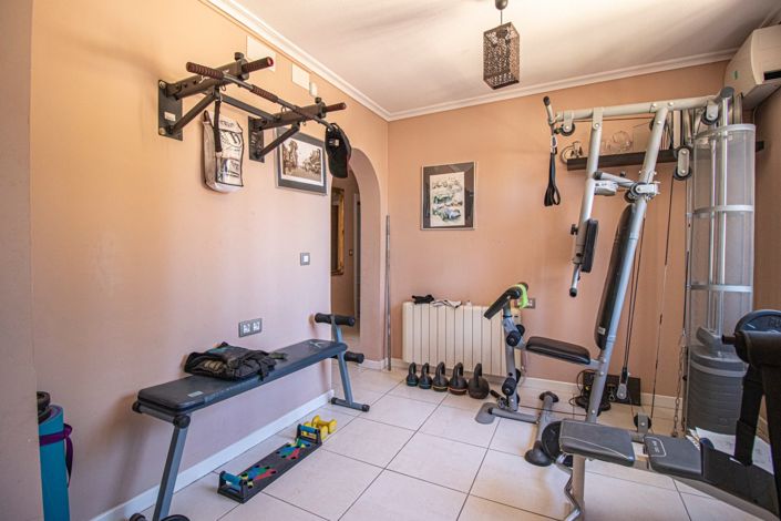 Image No.21-5 Bed Country Property for sale