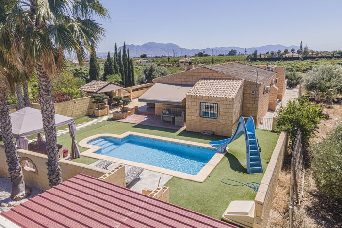 Image No.5-5 Bed Country Property for sale