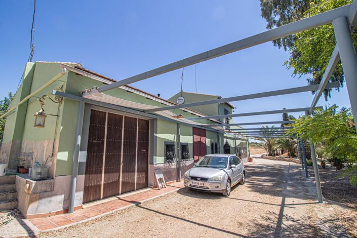 Image No.5-6 Bed Country Property for sale