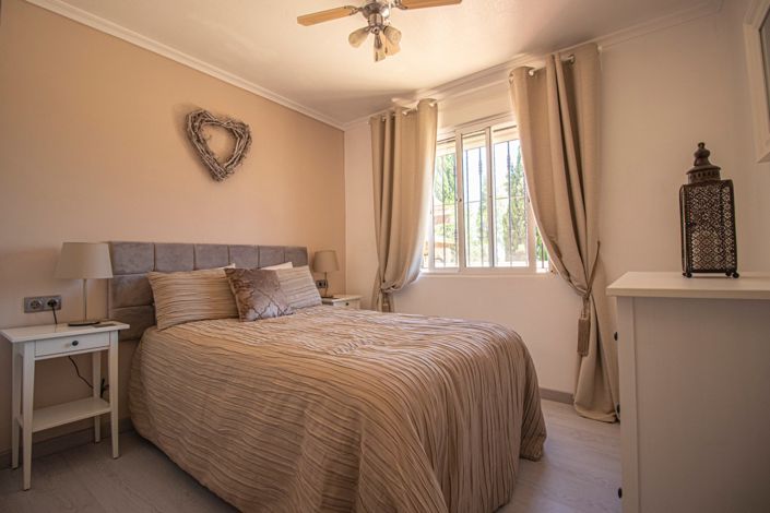 Image No.17-5 Bed Country Property for sale