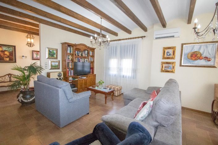 Image No.13-3 Bed Townhouse for sale