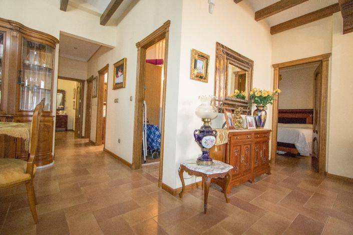 Image No.19-3 Bed Townhouse for sale