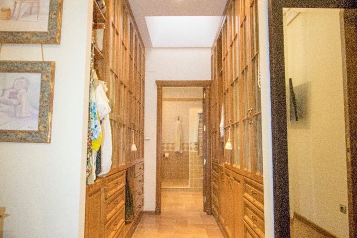 Image No.27-3 Bed Townhouse for sale