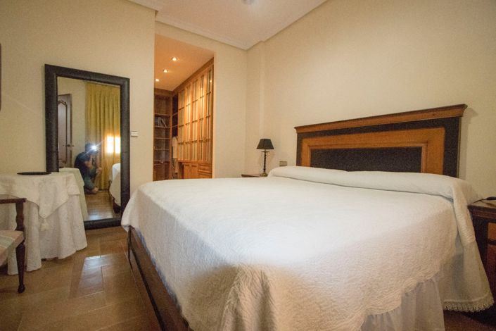 Image No.31-3 Bed Townhouse for sale