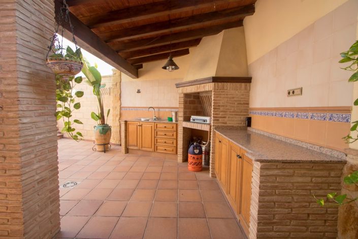 Image No.37-3 Bed Townhouse for sale