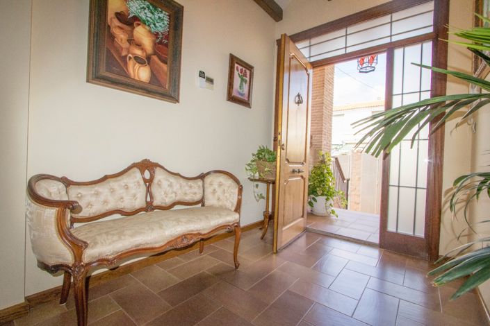 Image No.9-3 Bed Townhouse for sale