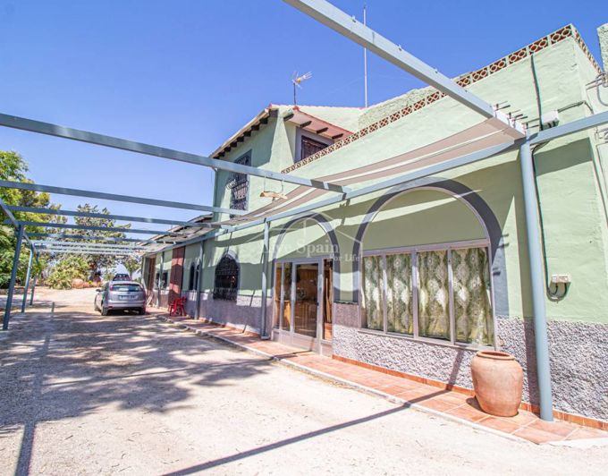 Image No.1-Propriété de pays de 6 chambres à vendre à Crevillente