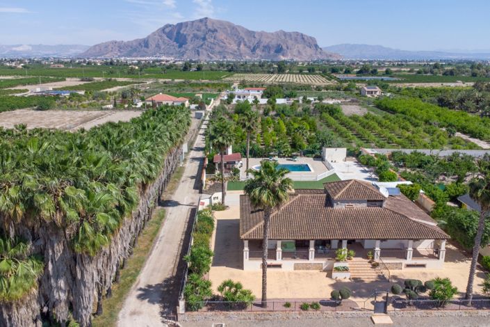 Image No.4-5 Bed Country Property for sale