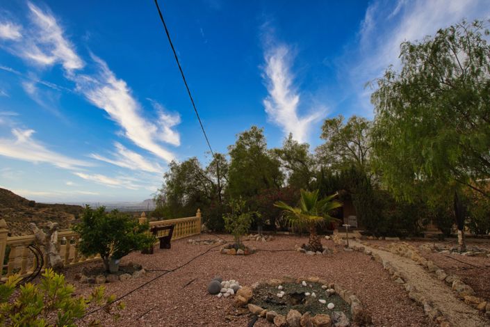 Image No.34-5 Bed Country Property for sale