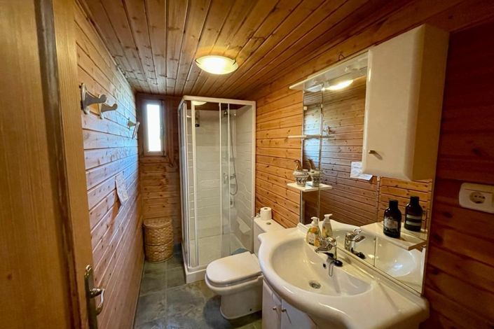 Image No.10-4 Bed Country Property for sale