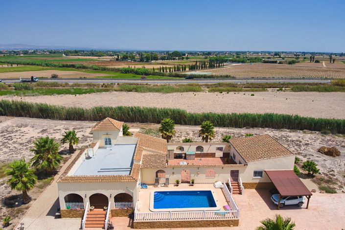 Image No.50-5 Bed Country Property for sale